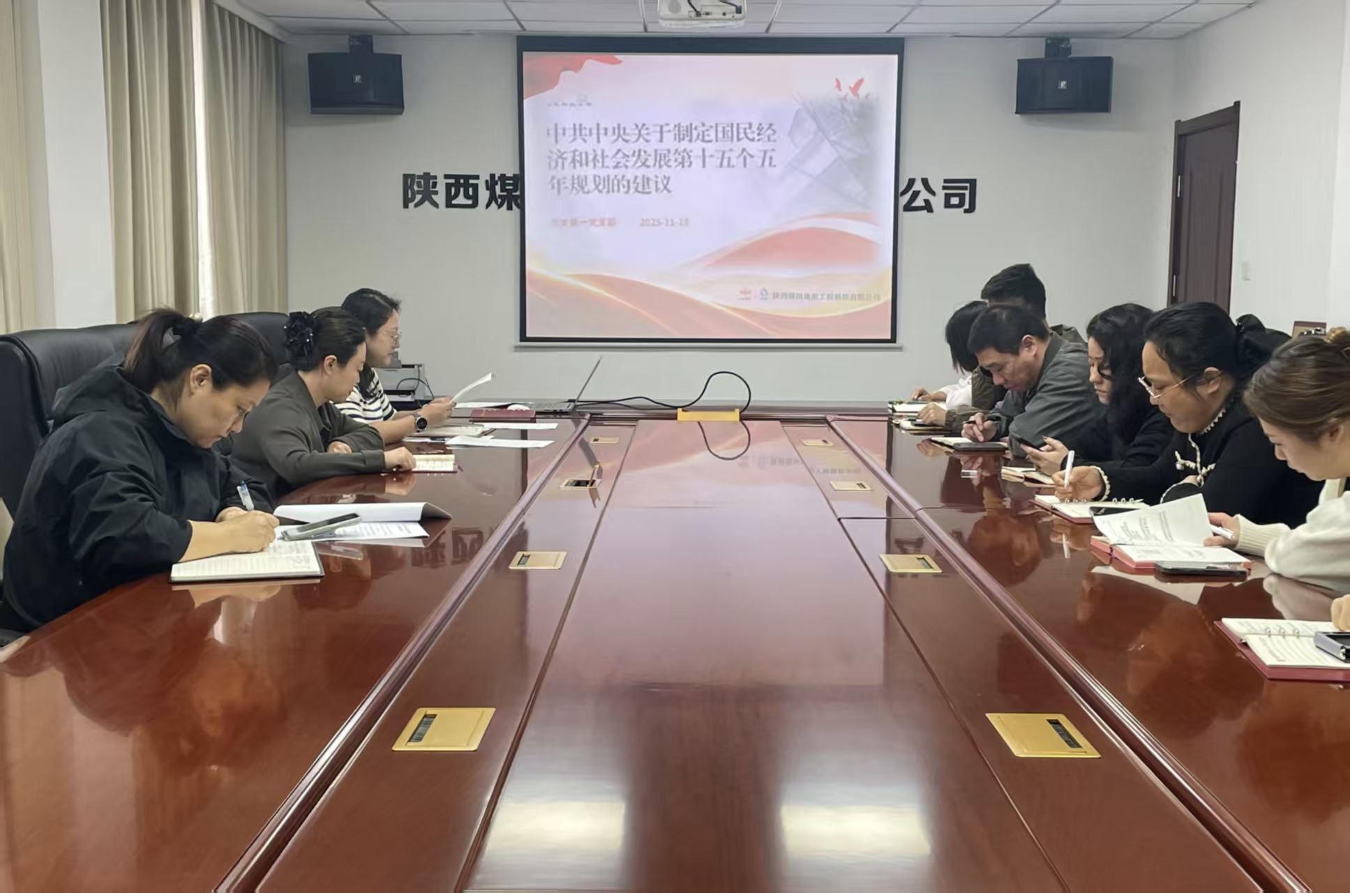 011764551841801304.jpeg 3d8c2b9180ccbde44d8580ea43d087bc.jpg